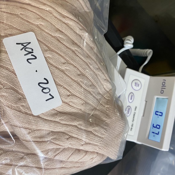 Lauren Ralph Lauren Cable Knit Sweater Womens Small Pink Silk V Neck Long Sleeve - Picture 12 of 12